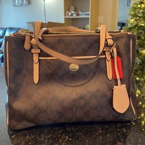 Auth Coach Handbag